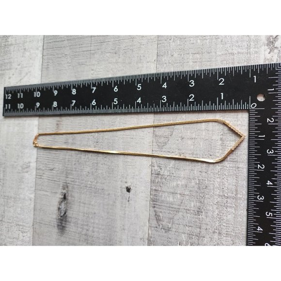 Vintage Avon Sparkling Crystal V-Shaped Necklace And Dangle Earring Set, In Box - Picture 7 of 8